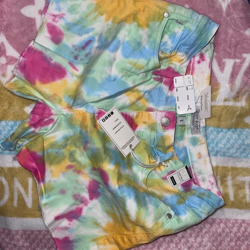 Judy blue multi tie dye shorts